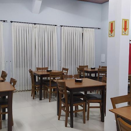Hotel Mattes 约恩维利 外观 照片